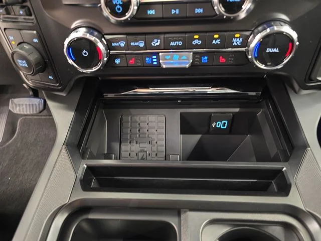 New 2026 Carbonized Gray Metallic Ford F-250® Lariat® image 27