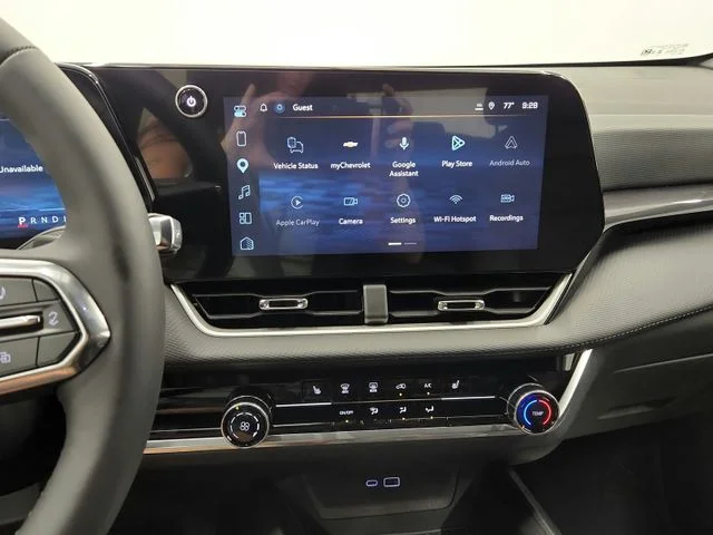New 2027 White Chevrolet LT image 32