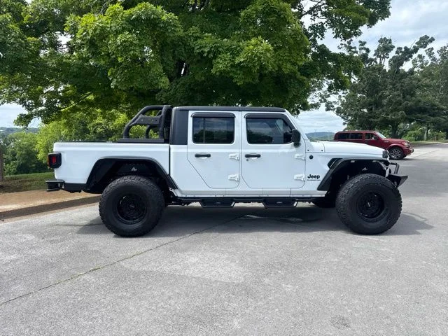 Used 2020 White Jeep Sport image 8