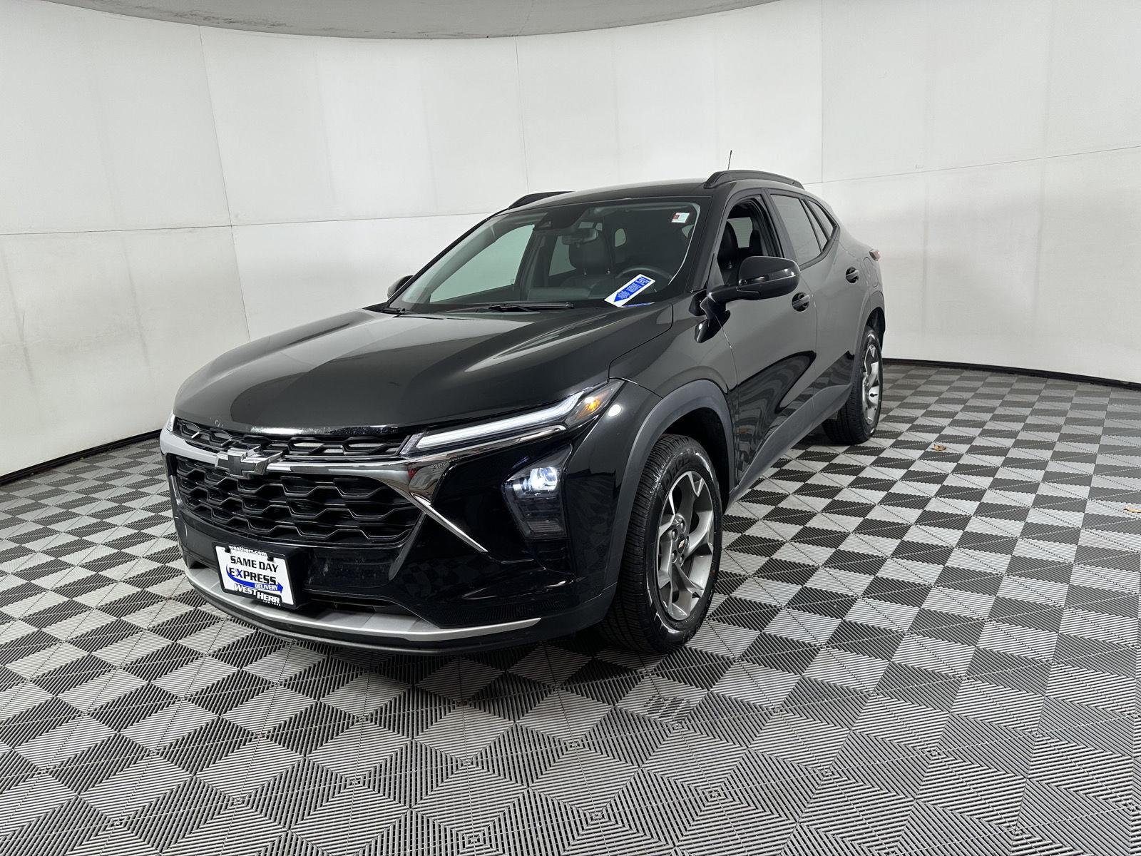 Used 2024 Mosaic Black Metallic Chevrolet LT image 9