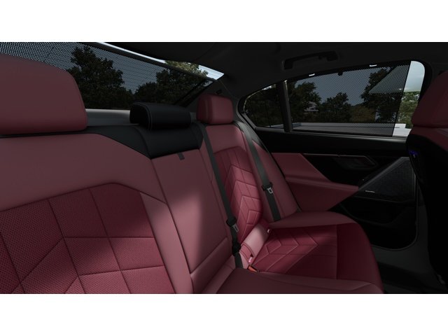 New 2027 Mineral White Metallic BMW 530i xDrive image 12