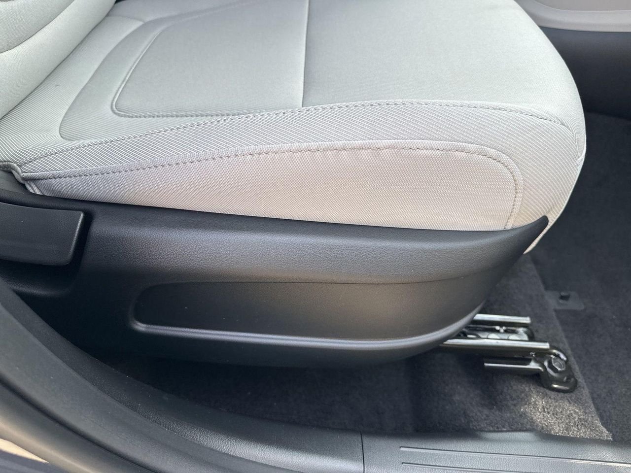 New 2026 Gray Hyundai SEL AWD image 103