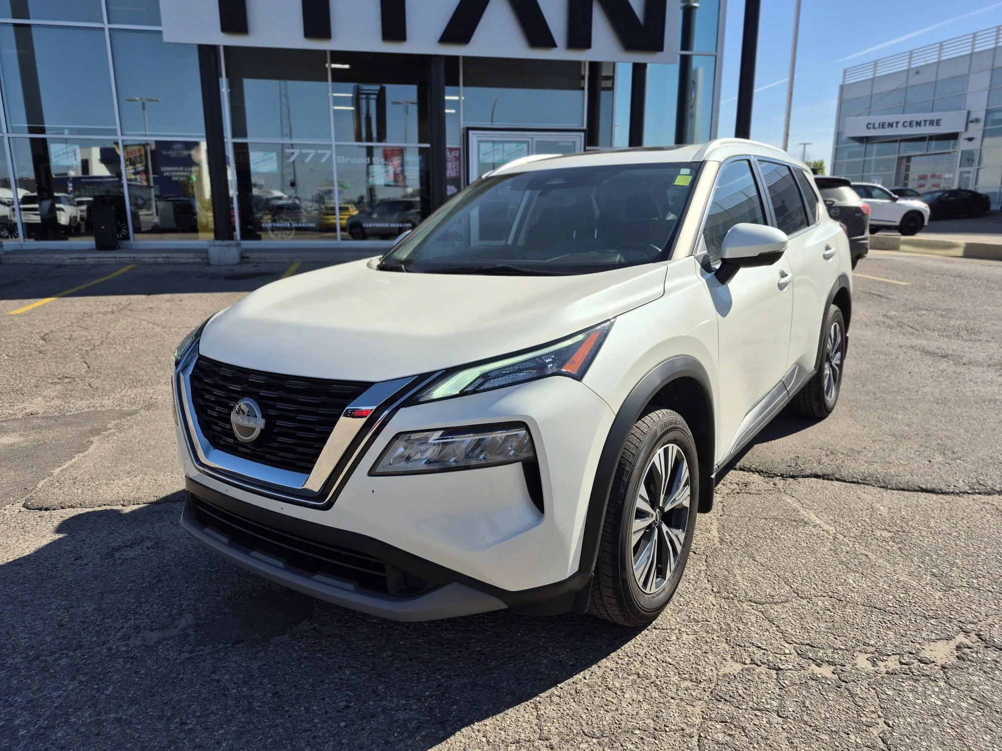 Certified Used 2023 Pearl White Metallic Nissan SV AWD*Htd Seats | Pano Roof | Htd Wheel | Adaptive Cruise | Remote Start | CarPlay | Park Assist image 3