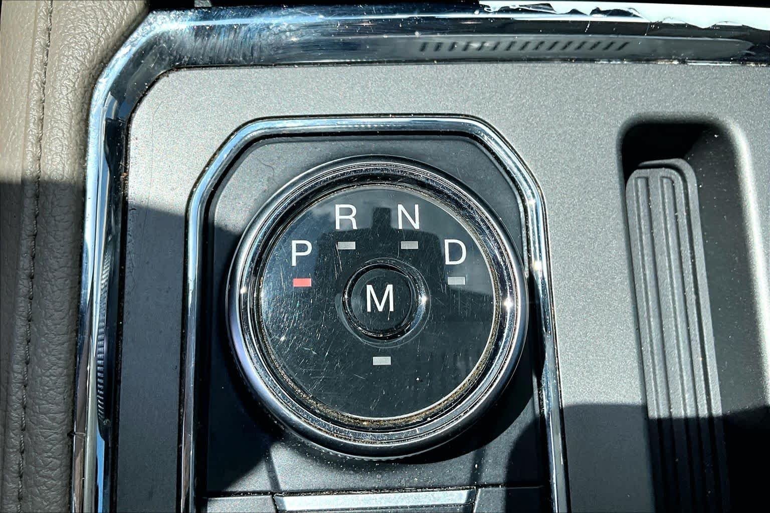 Used 2018 White Platinum Metallic Tri-Coat Ford XLT image 35