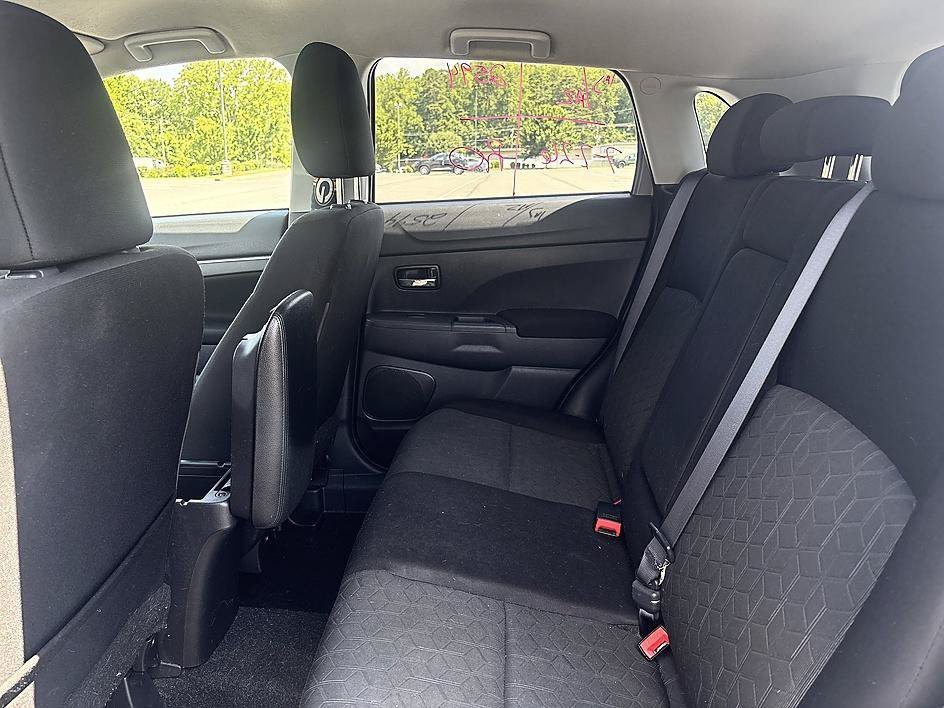 Used 2021 Alloy Silver Metallic Mitsubishi ES image 18