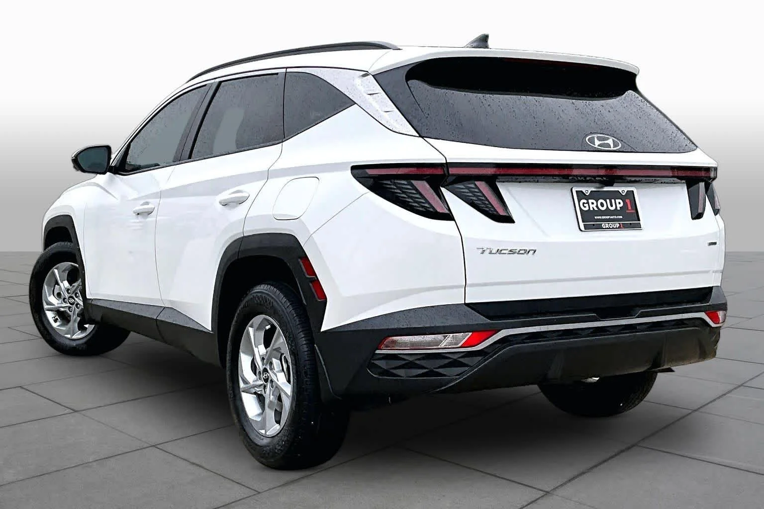 Used 2023 Serenity White Pearl Hyundai SEL image 12