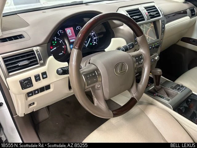 Used 2019  Lexus 460 image 11