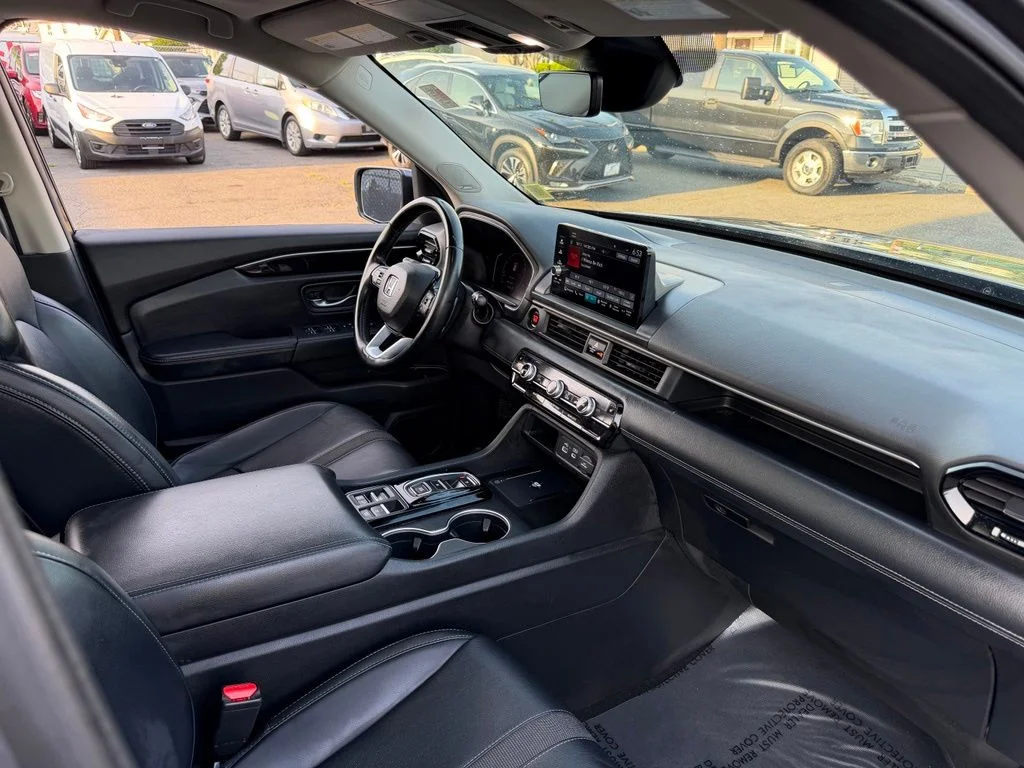 Used 2023 Gray Honda Touring image 11