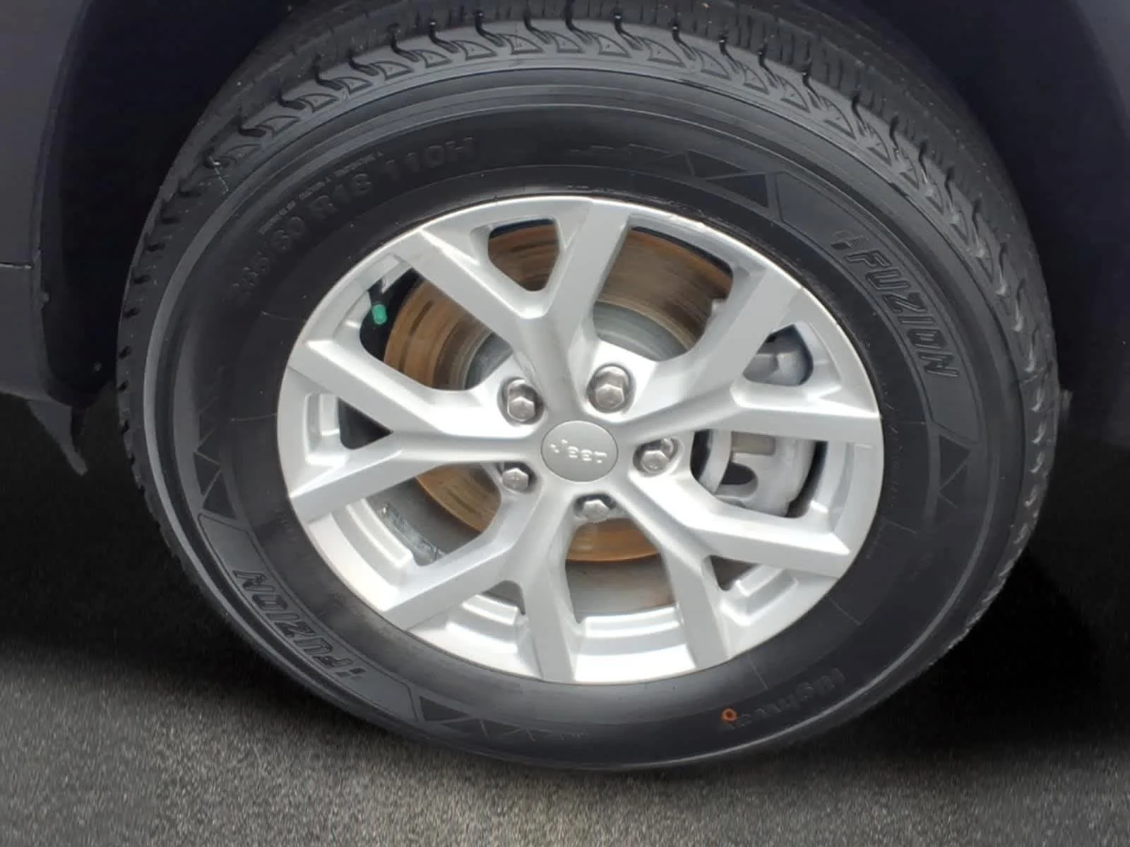 Used 2023 Bright White Clearcoat Jeep Limited image 9
