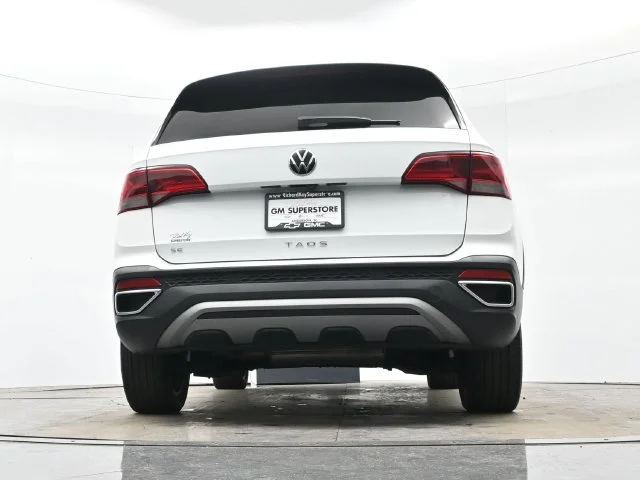 Used 2022 Pure White [white Volkswagen SE image 29