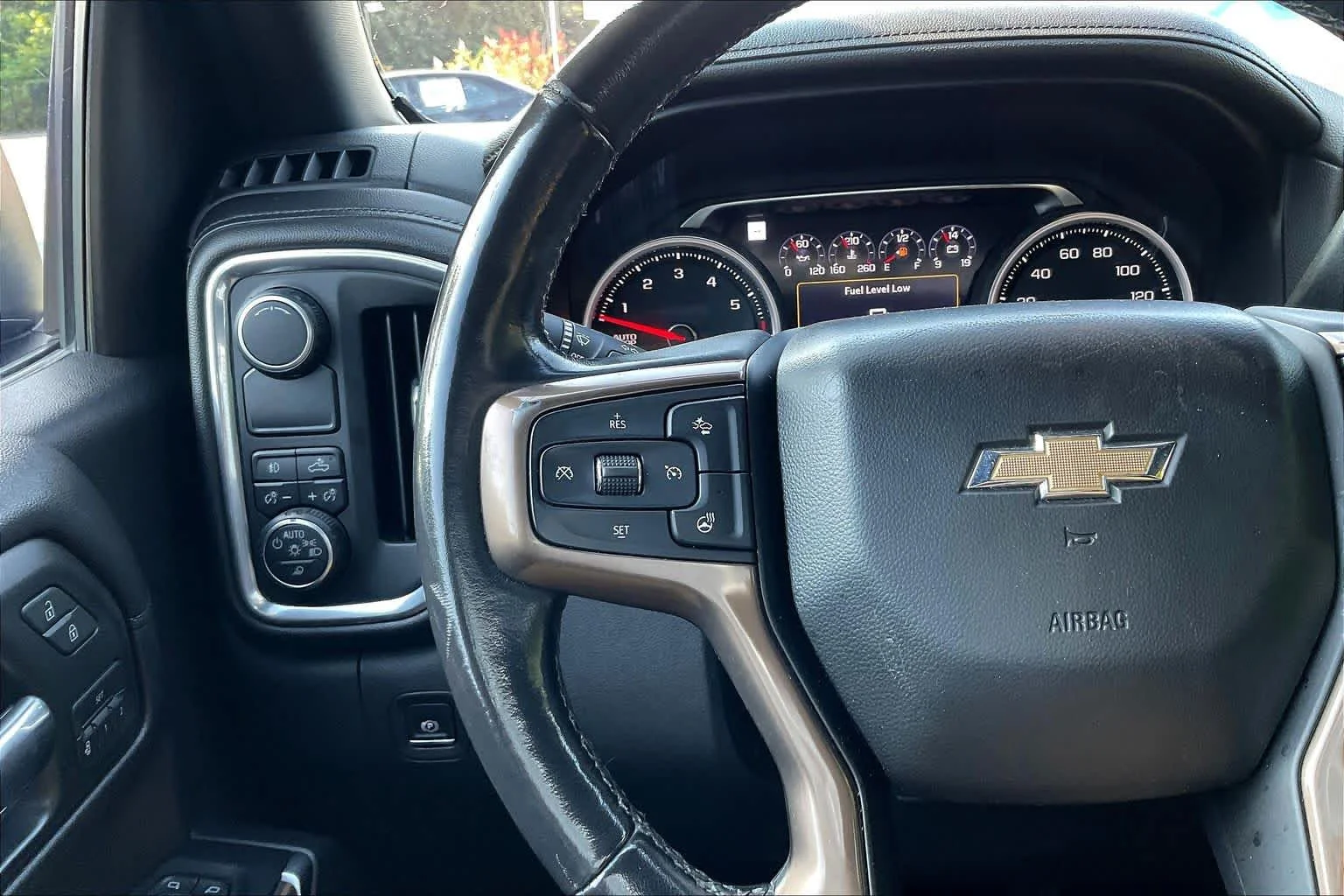 Used 2019 Northsky Blue Metallic Chevrolet High Country image 23