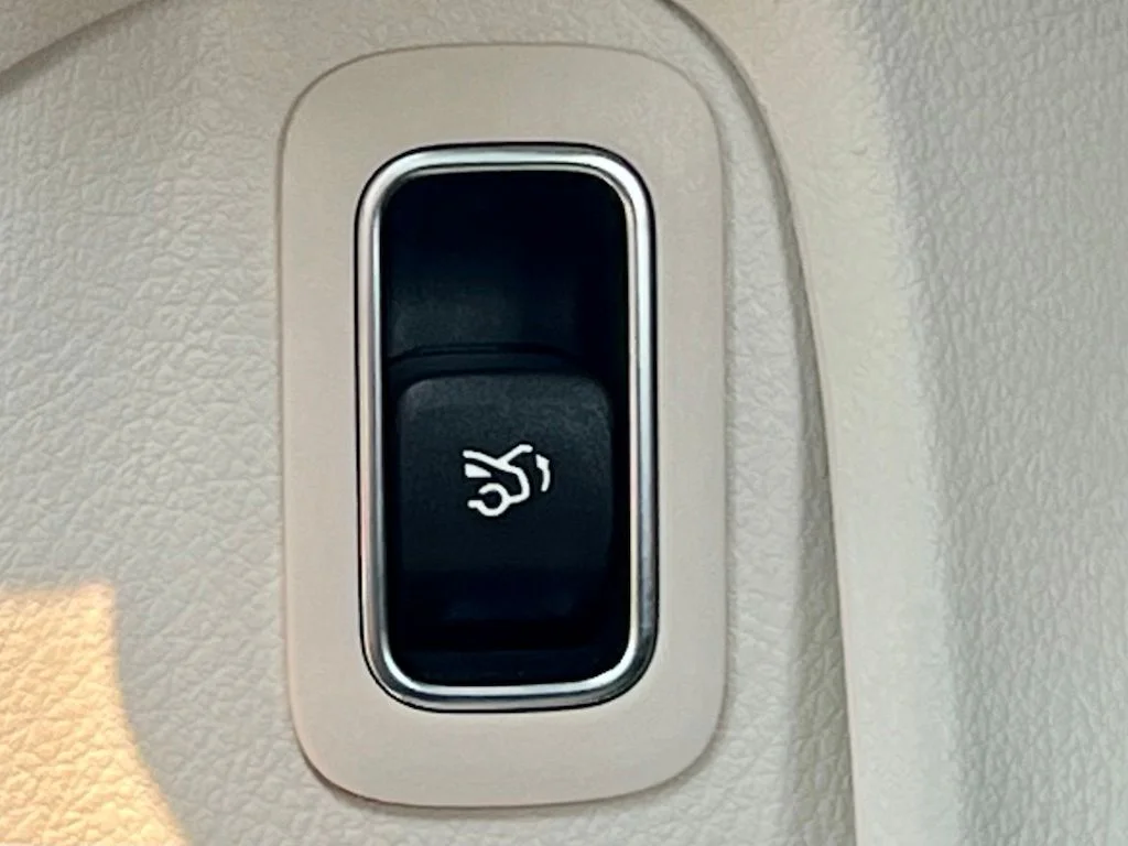 Certified Used 2023  Mercedes-Benz CLA 250 image 39