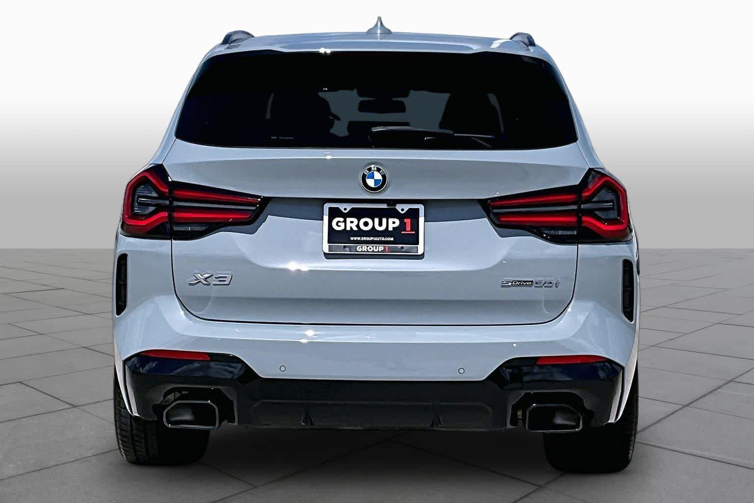 Used 2023 Brooklyn Grey Metallic BMW sDrive30i image 4
