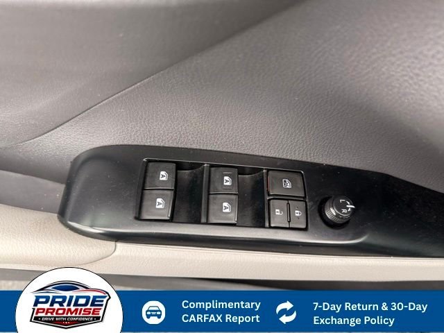 Used 2018 Gray Toyota LE image 17