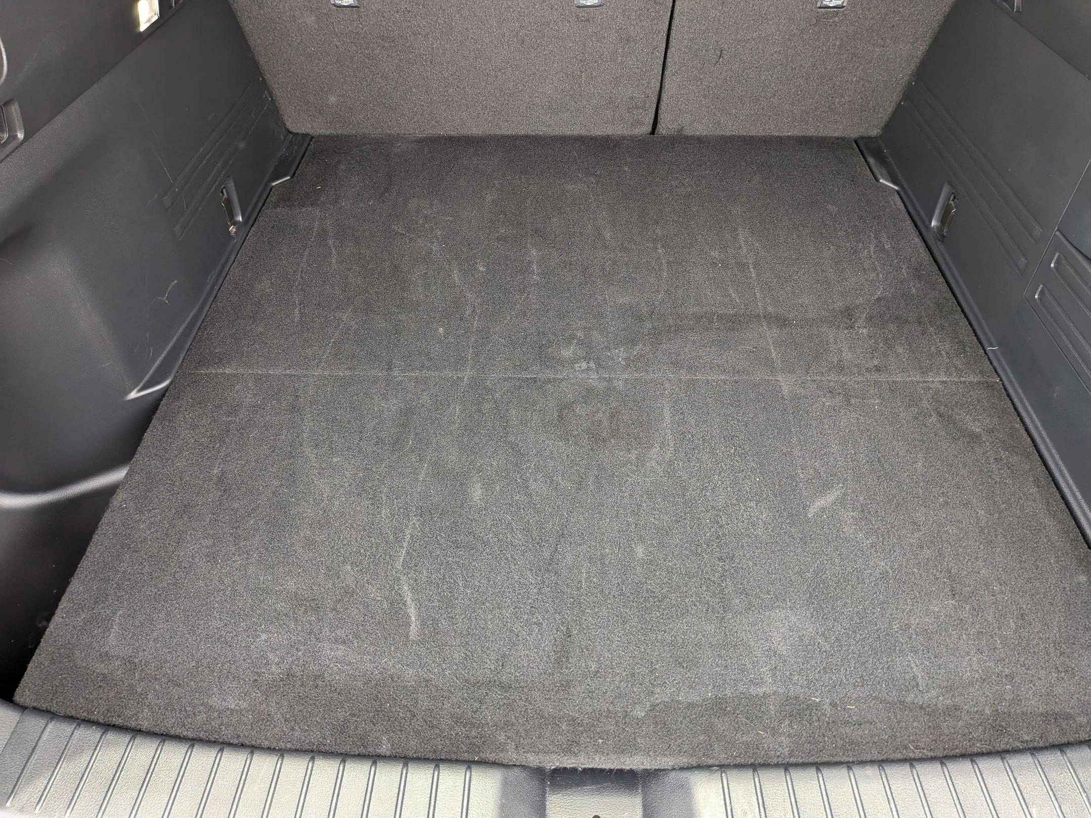 Used 2025 Wind Chill Pearl Mazda Premium Plus image 22