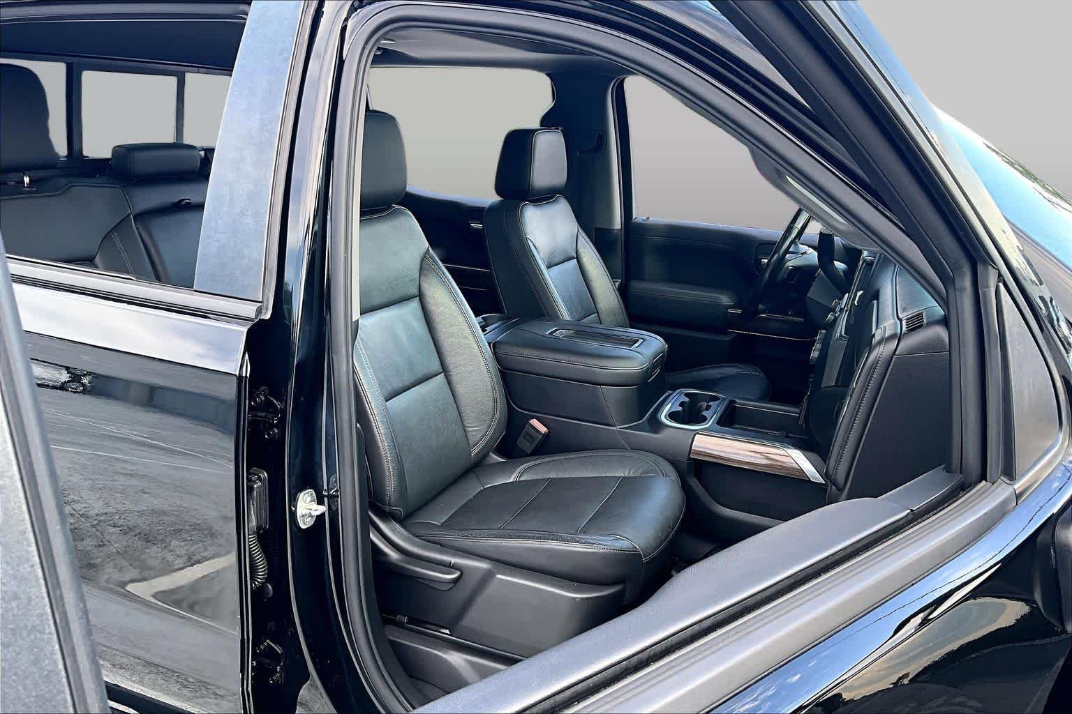 Used 2019 Black Chevrolet LT Trail Boss image 9