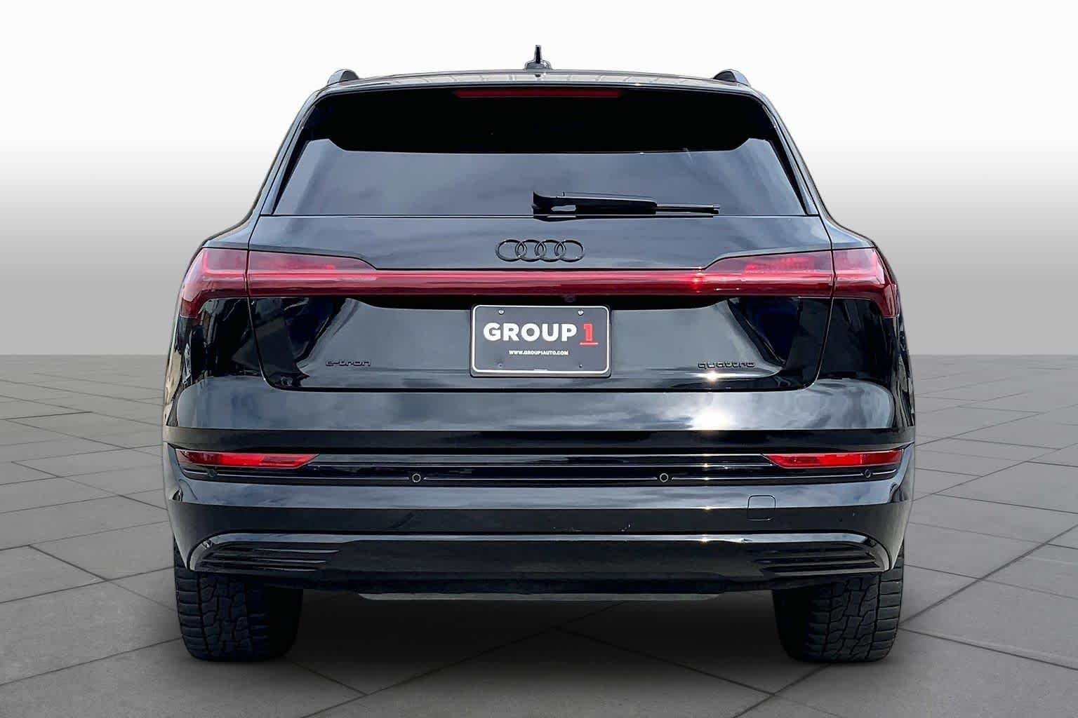 Used 2022 Brilliant Black Audi Premium Plus image 4