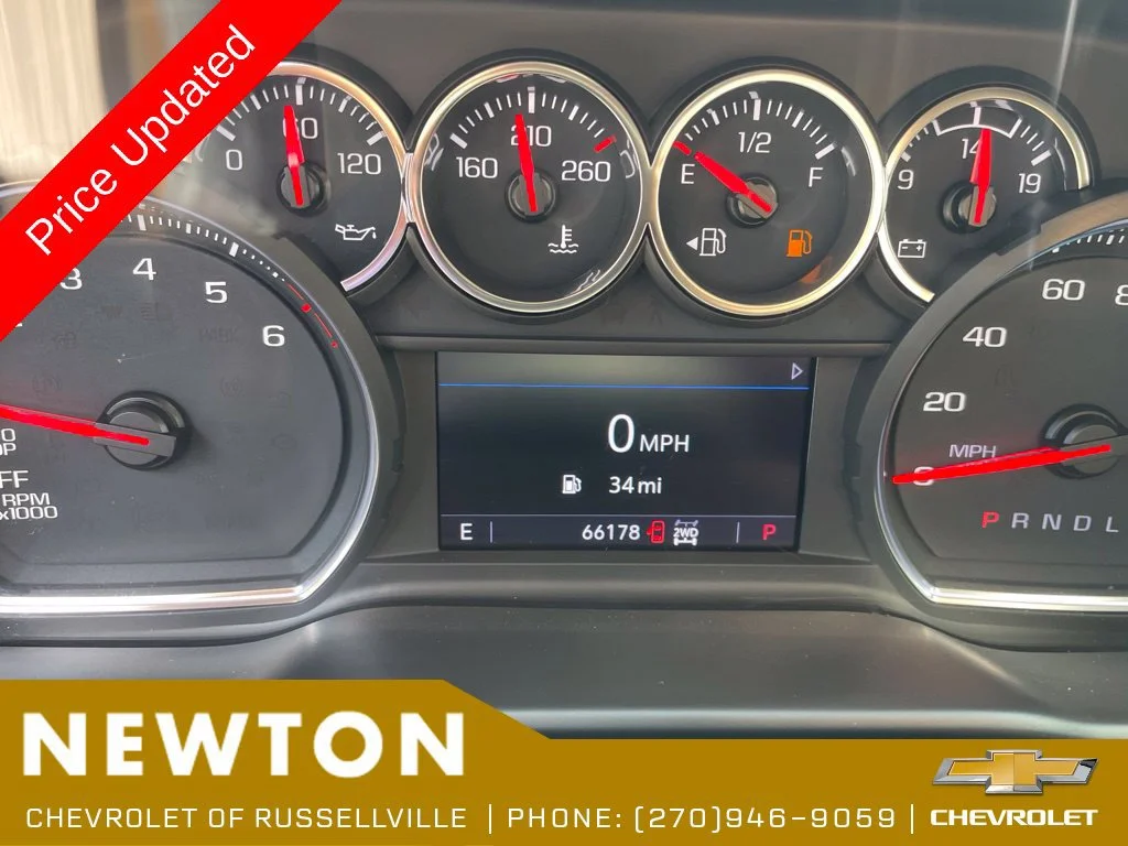 Used 2021 SUMMIT WHITE Chevrolet RST image 17