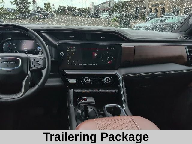 Used 2025 White GMC Denali Ultimate image 4