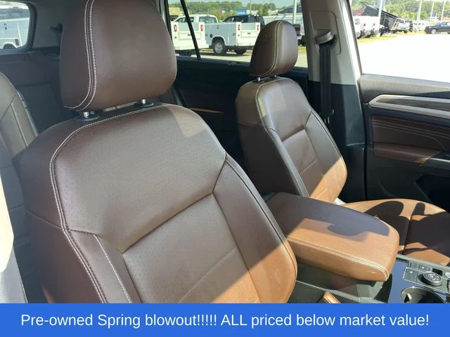 Used 2022  Volkswagen 2.0T SEL image 35