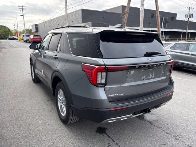 New 2027 Carbonized Gray Metallic Ford Active image 9