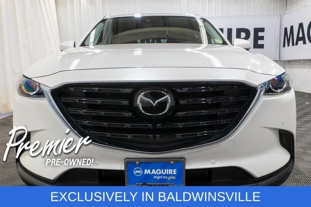 Used 2022 Snowflake White Pearl Mazda Touring Plus image 3