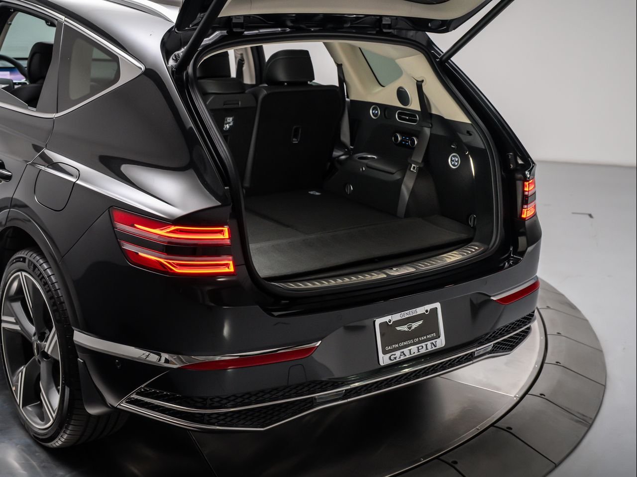 New 2026 Vik Black Genesis 2.5T PRESTIGE image 10
