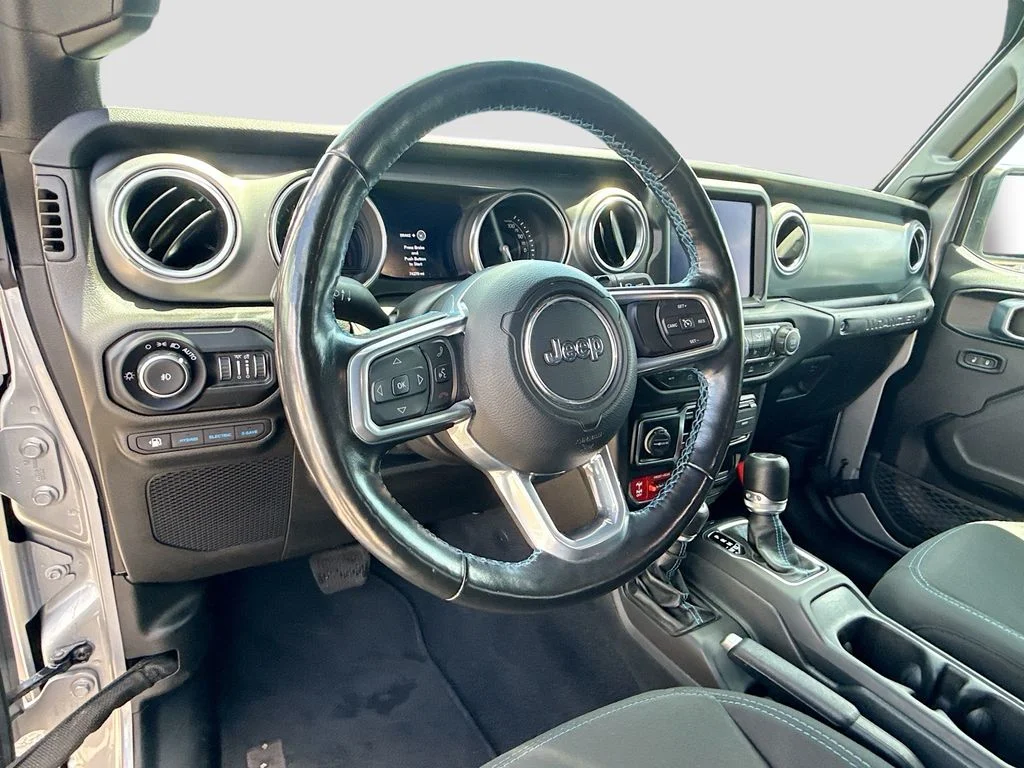 Used 2021 Silver Jeep Unlimited Rubicon 4xe image 12
