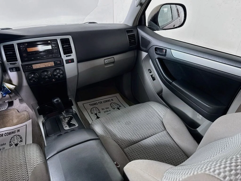 Used 2007 Salsa Red Pearl Toyota SR5 image 22