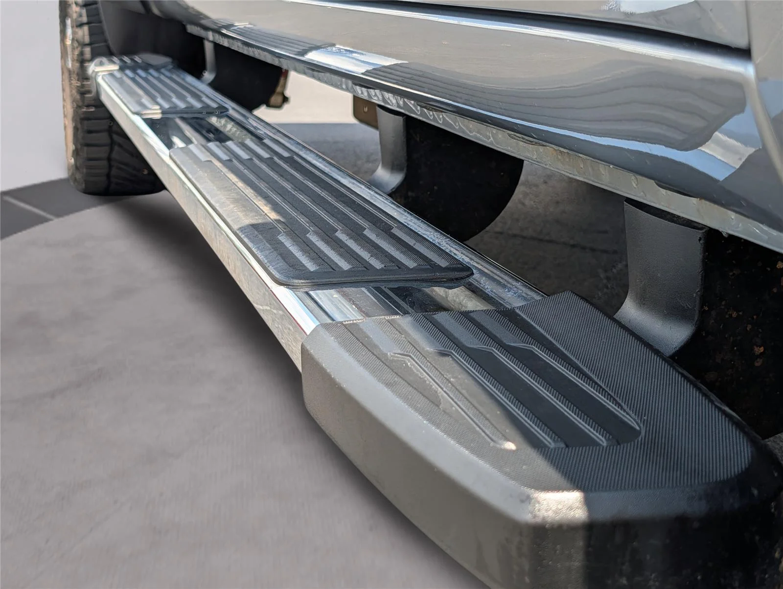 Used 2025 Sterling Gray Metallic Chevrolet LTZ image 43