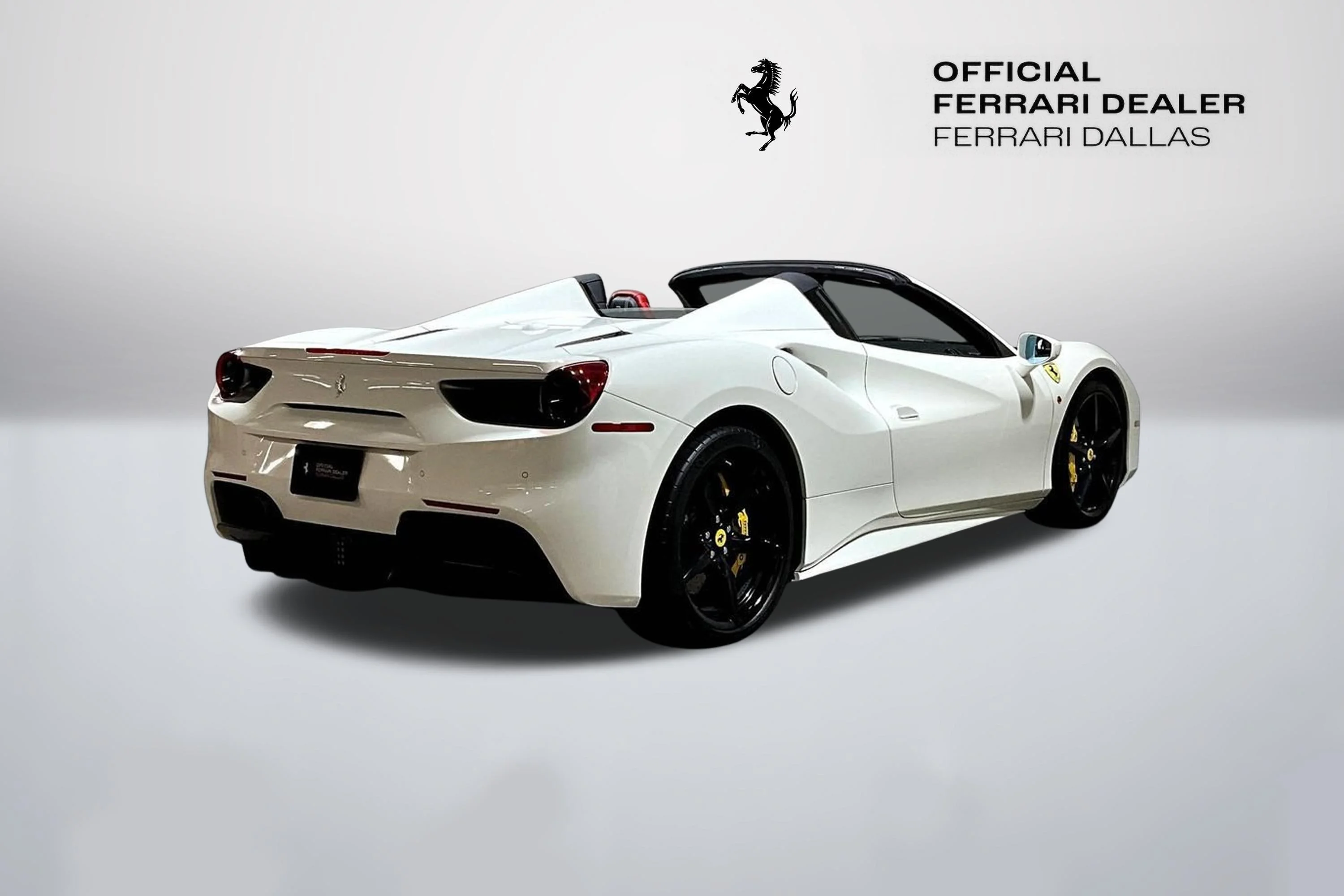 Used 2019 Bianco Avus Ferrari  image 7