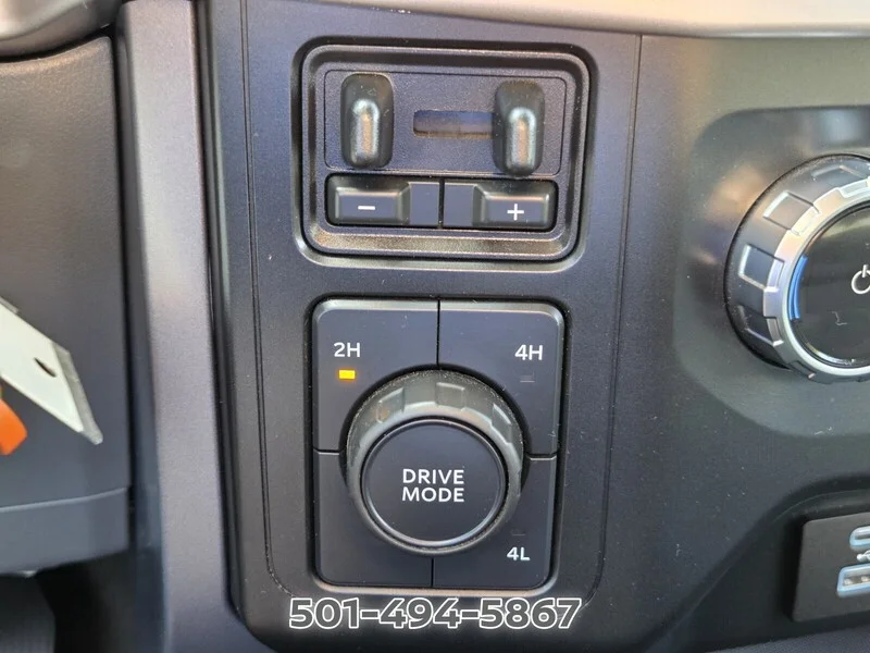 Used 2023 Oxford White FORD XLT image 21