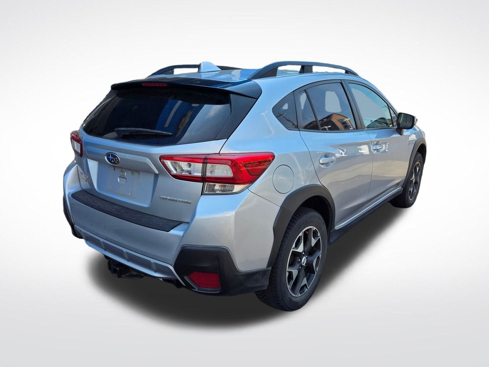 Used 2018 Ice Silver Metallic Subaru 2.0i Premium image 6
