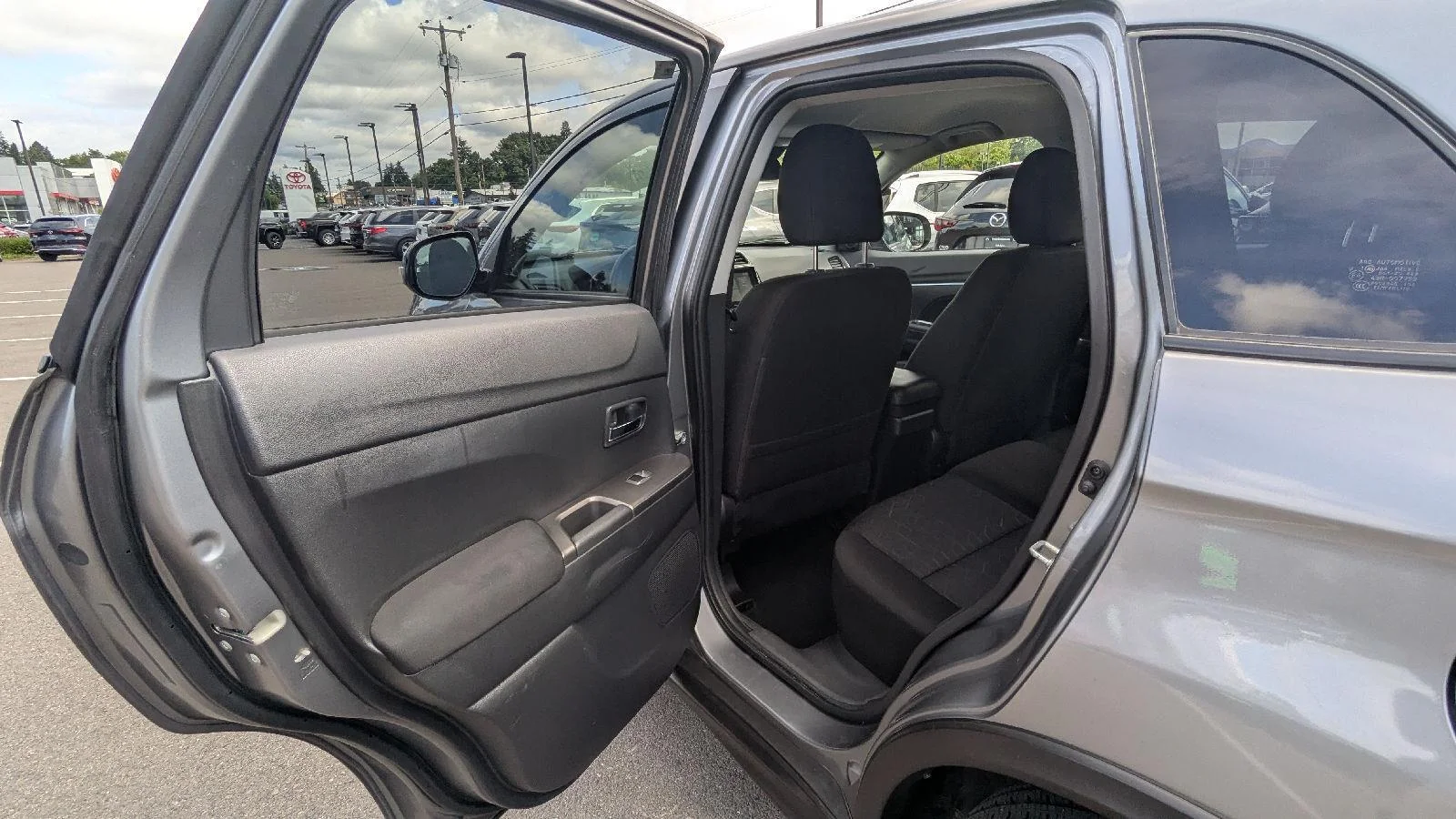 2021 Mitsubishi Outlander Sport SE - Photo 11