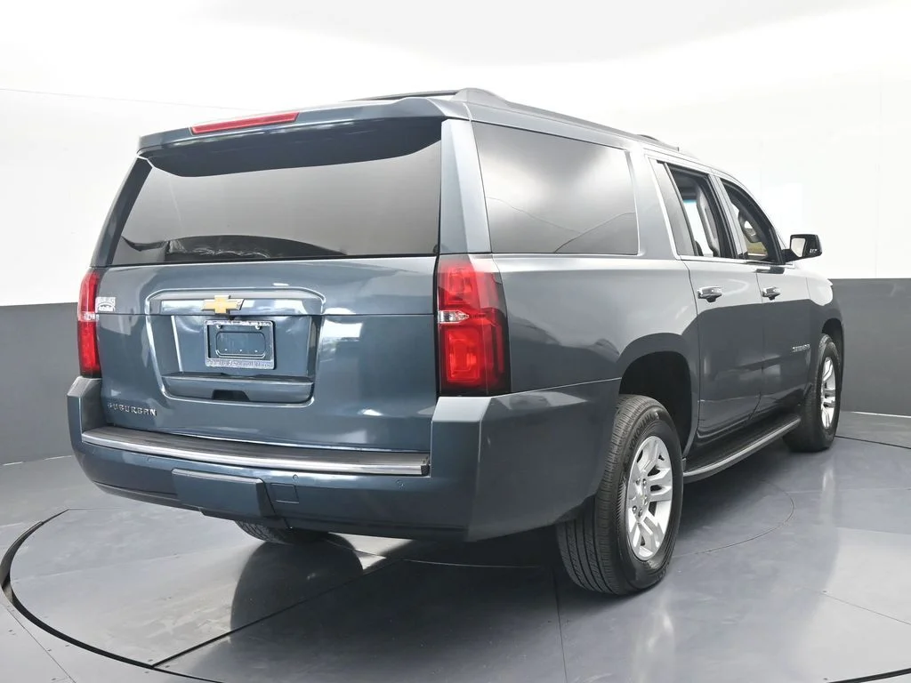 Used 2020 Shadow Gray Metallic Chevrolet LT image 4