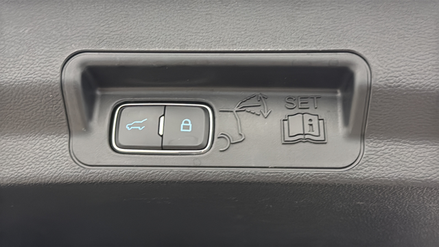 Used 2024 Carbonized Gray Metallic Ford XLT image 32