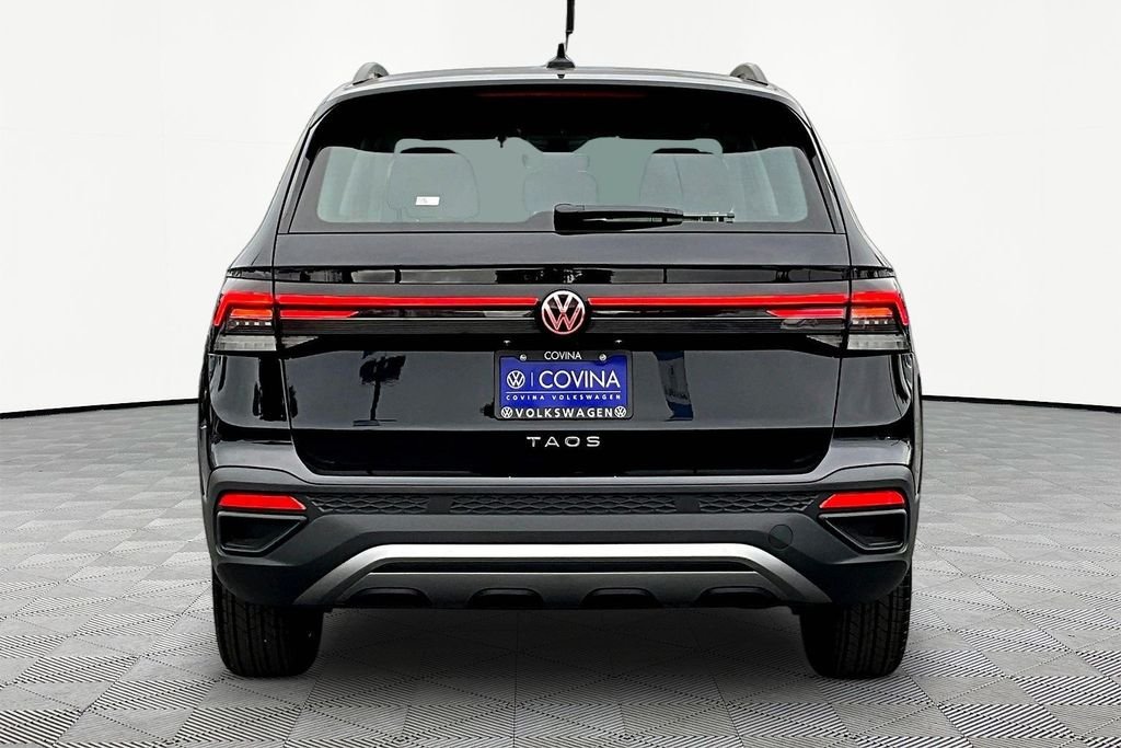 New 2026 Black Volkswagen 1.5T S image 5