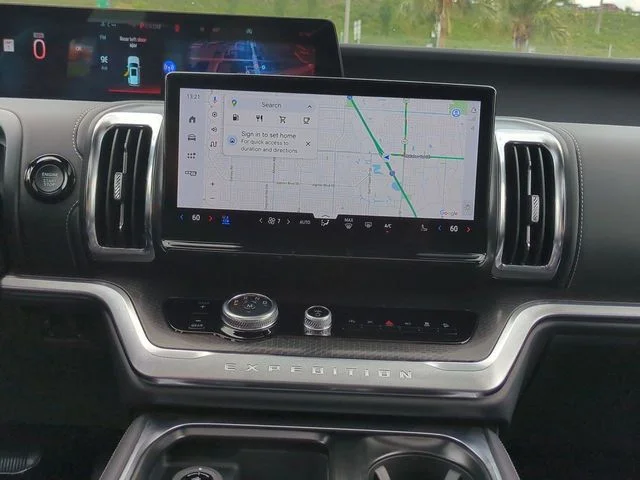 New 2026 Marsh Gray Ford MAX Platinum® image 18