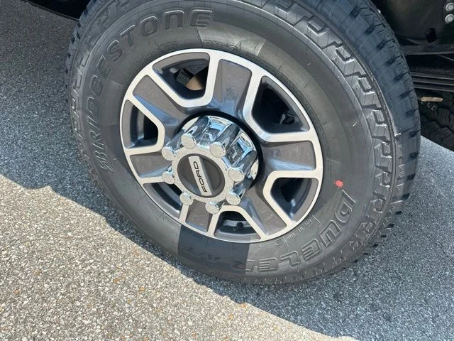 New 2026 Avalanche Ford F-250® Lariat® image 25