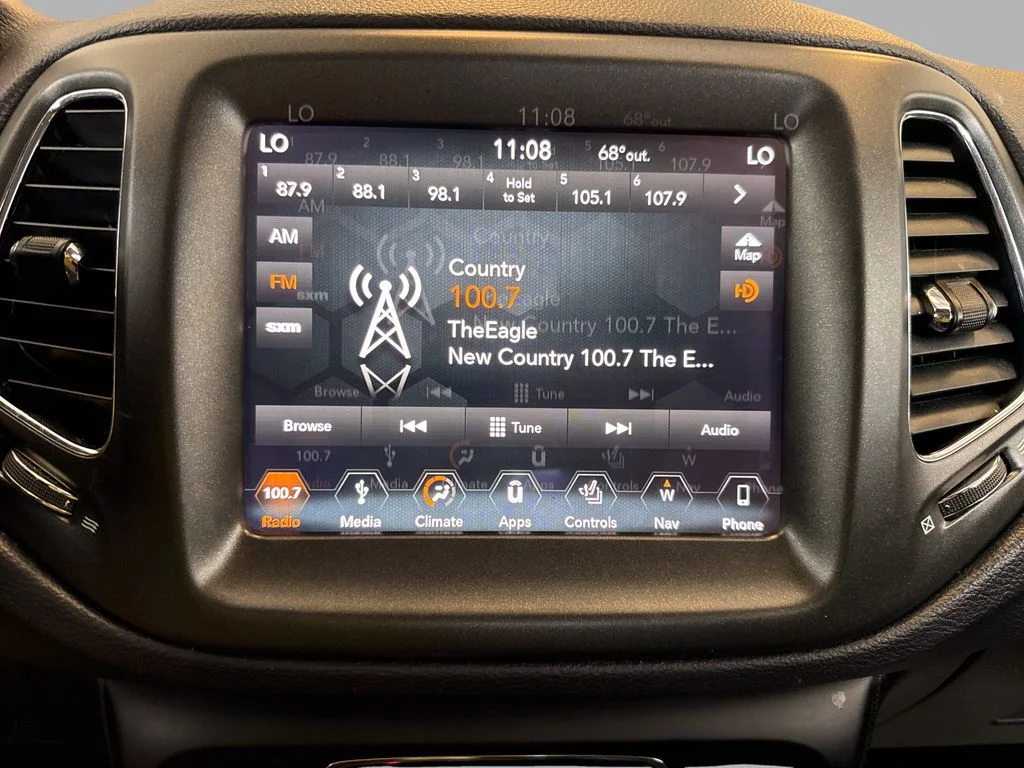 Used 2019 Blue Jeep Trailhawk image 15