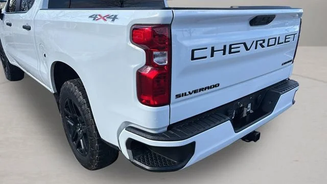 Used 2024 Summit White Chevrolet Custom image 29