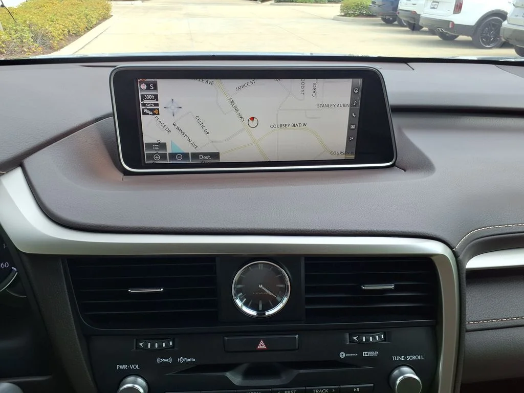 Used 2019 Gray Lexus 450h image 31