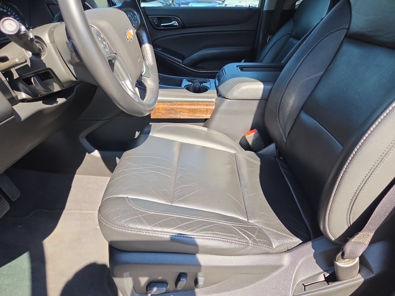 Used 2019 SUMMIT WHITE Chevrolet LT image 20