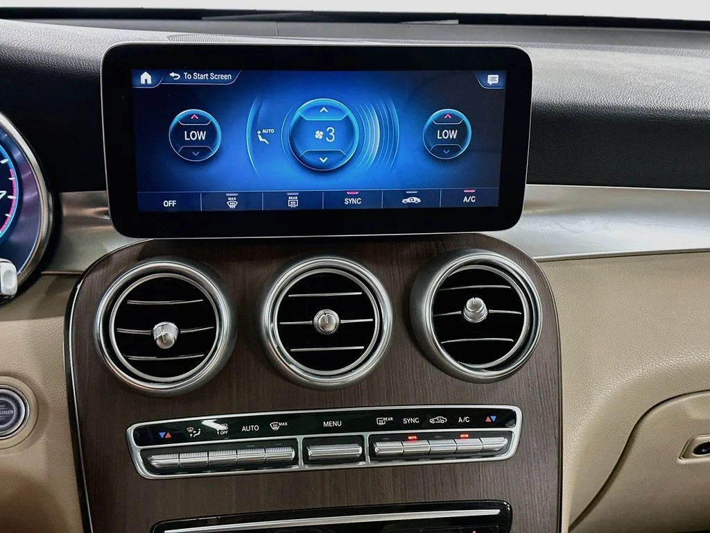 Certified Used 2022 Polar White Mercedes-Benz GLC 300 image 17