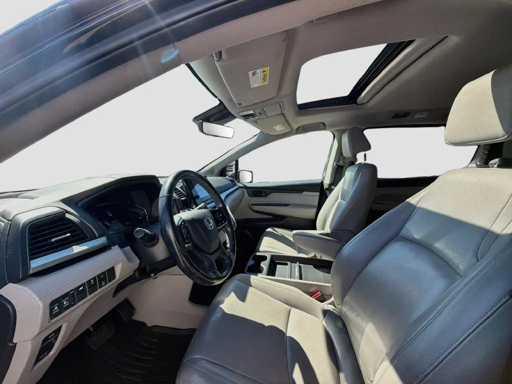 Used 2020 Black Honda EX-L image 21