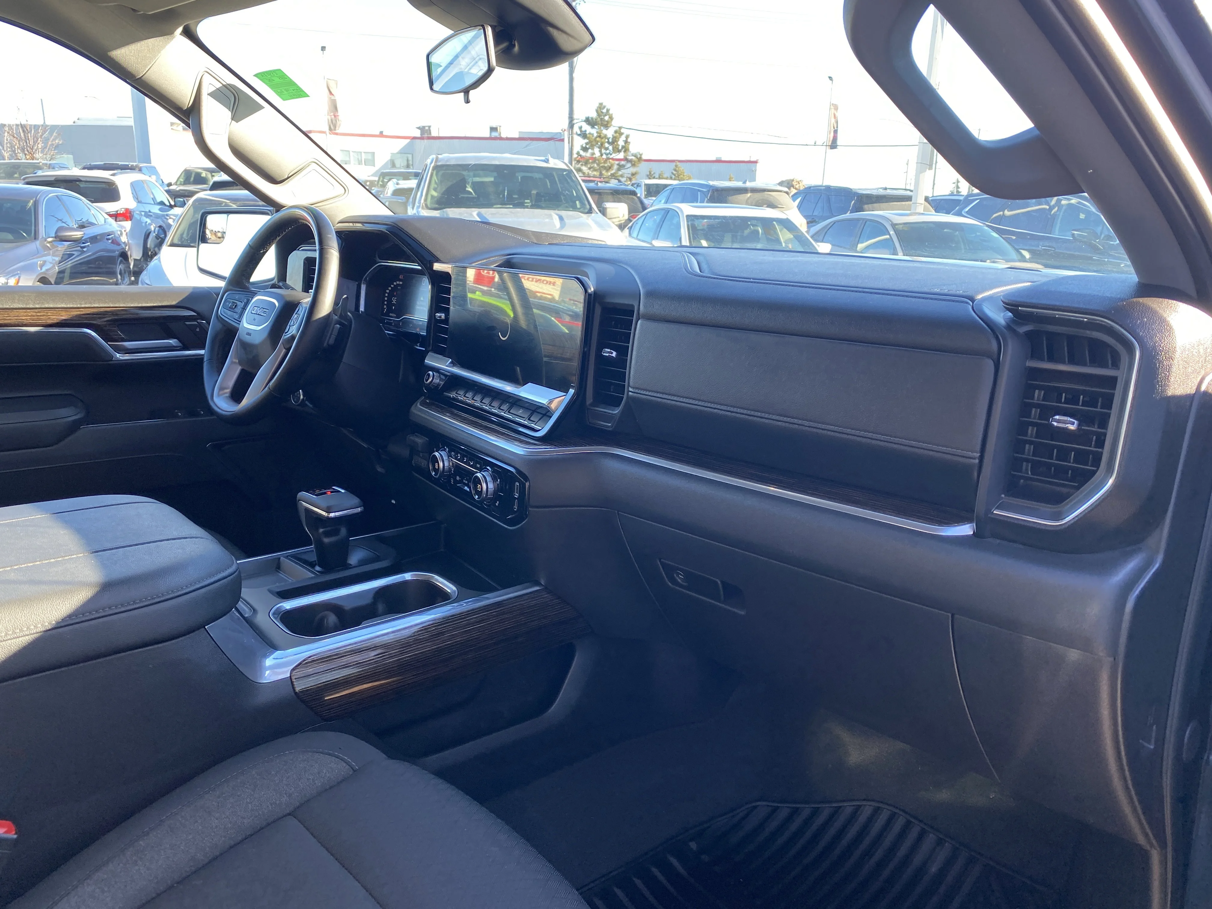 Certified Used 2025 Black GMC Crew Cab Elevation * BUCKETS * 5.3L V8 * image 20