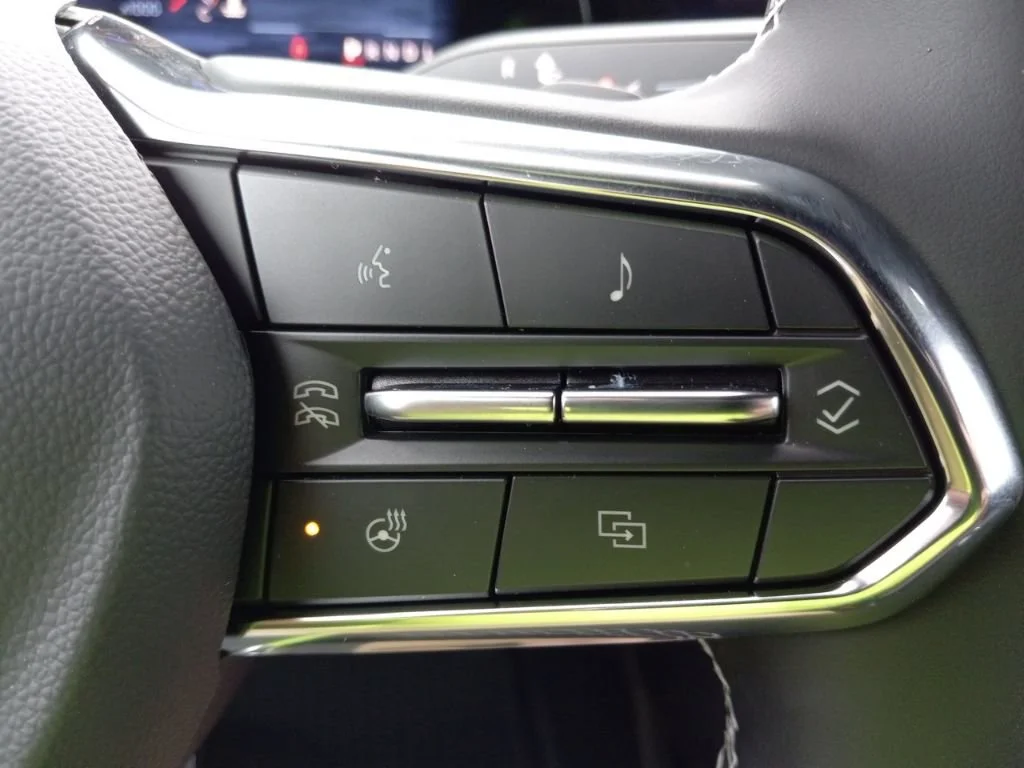 2025 Chevrolet Traverse LT - Photo 14