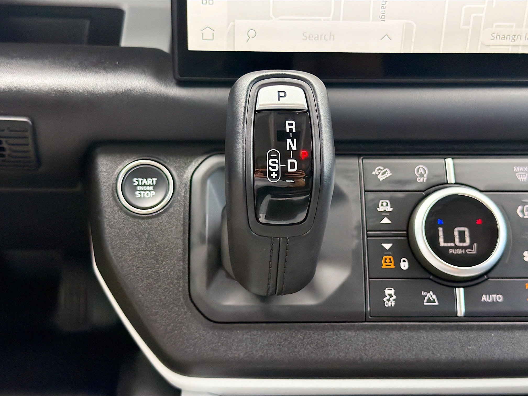 Certified Used 2025 Fuji White Land Rover S image 28