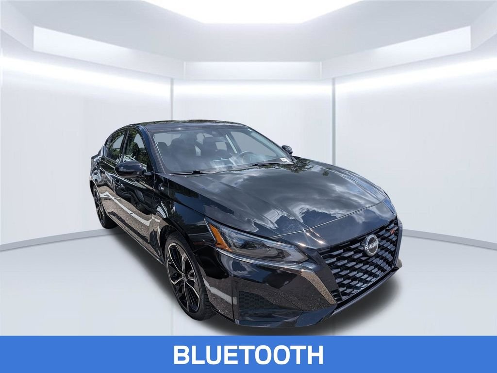 Used 2025 Black Nissan 2.5 SR image 6