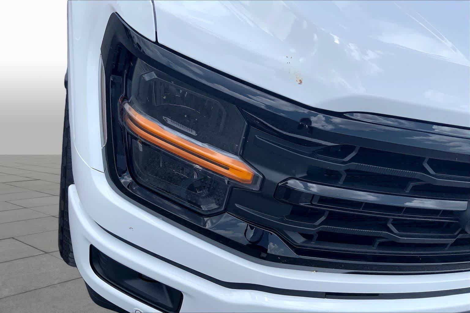 New 2026 Oxford White Ford XLT image 13
